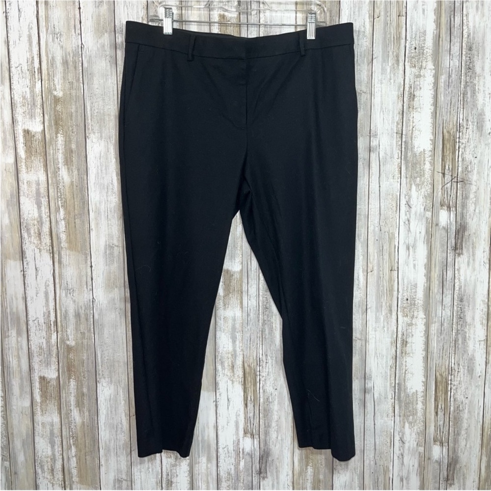 Ann Taylor Black Straight Leg Crop Pants - Picture 1 of 5